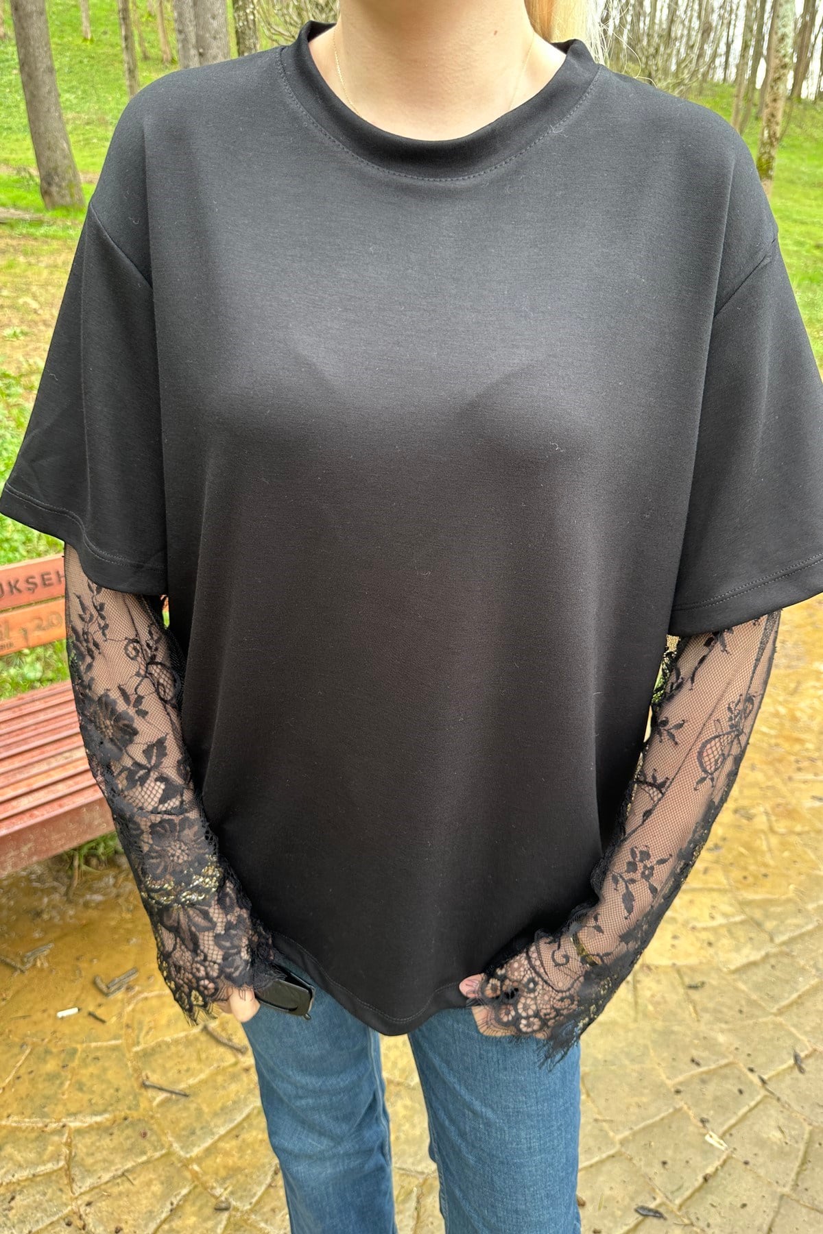 KOLLARI DANTEL DETAY MODAL TSHIRT