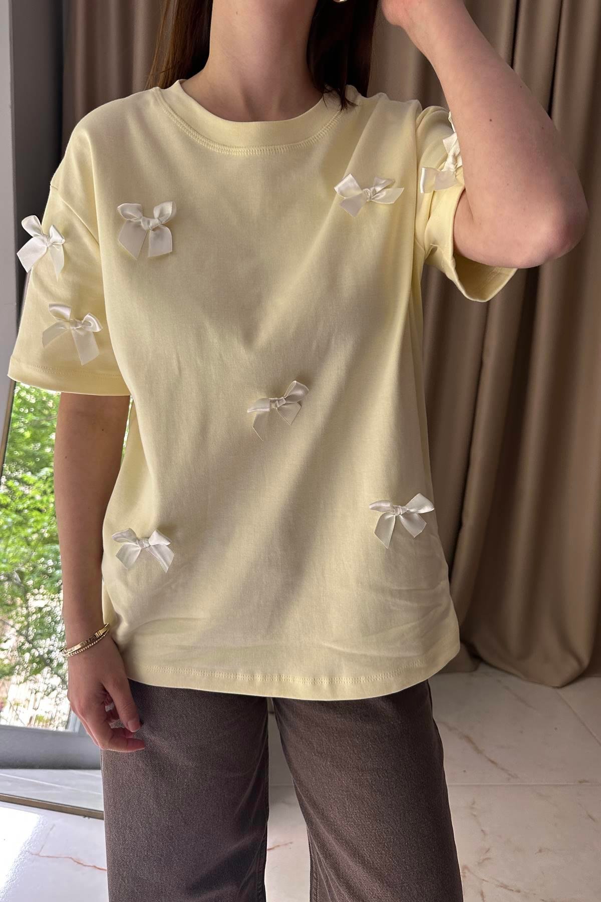 KURDELA DETAYLI TSHIRT