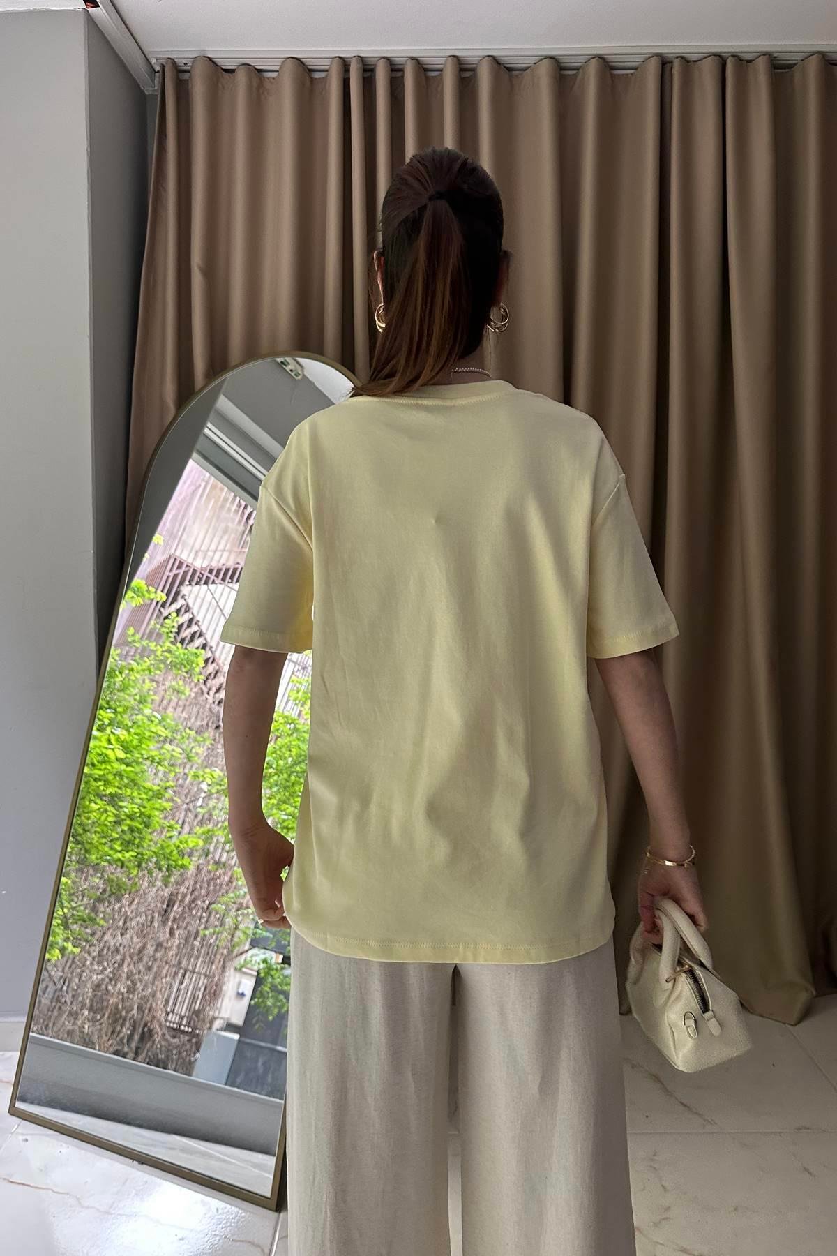 KUZU NAKIŞ DETAYLI TSHIRT