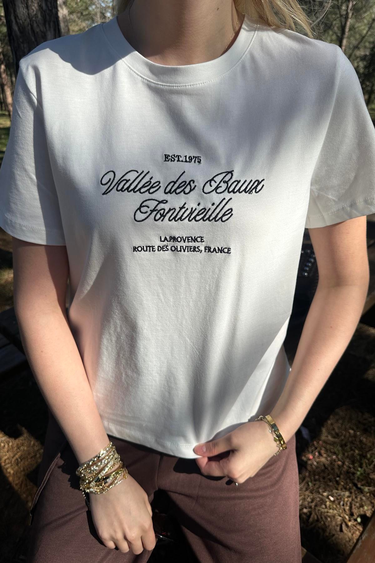 NAKIŞ DETAY TSHIRT