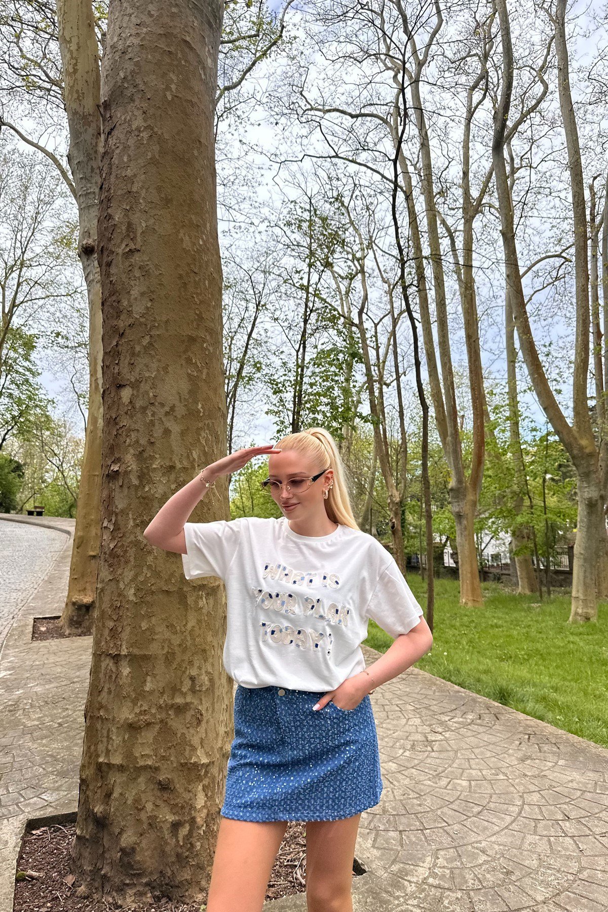NAKIŞ DETAY TSHIRT