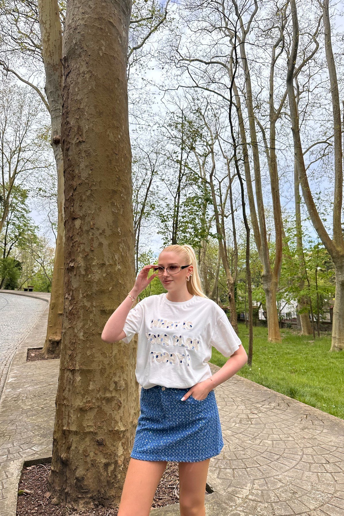 NAKIŞ DETAY TSHIRT