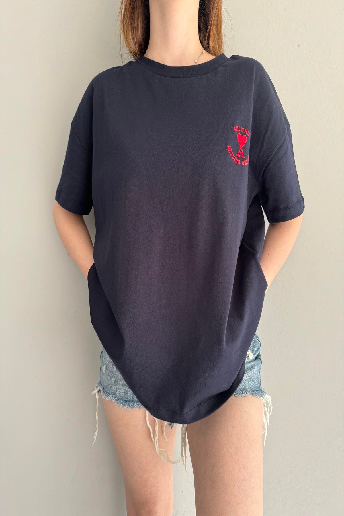 NAKIŞ DETAY TSHIRT