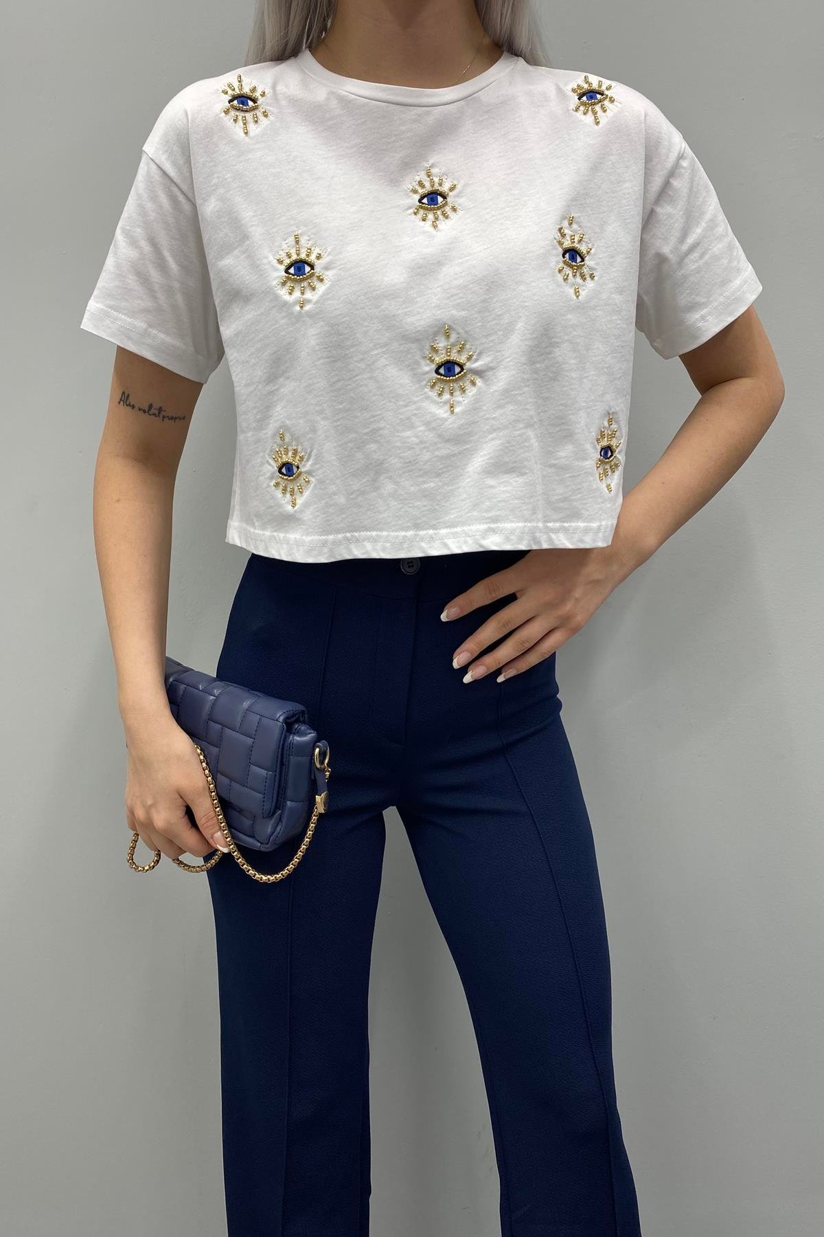 NAKIŞ VE  BONCUK DETAY TSHIRT