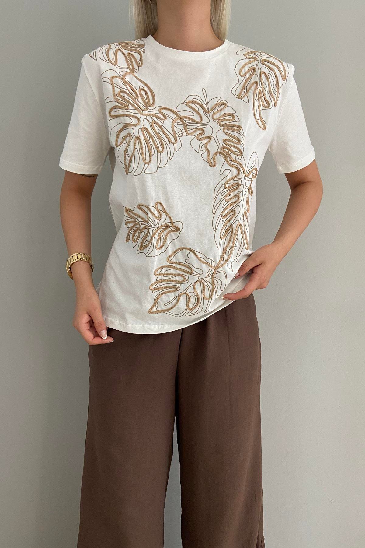 NAKIŞ VE İNCİ DETAYLI TSHIRT