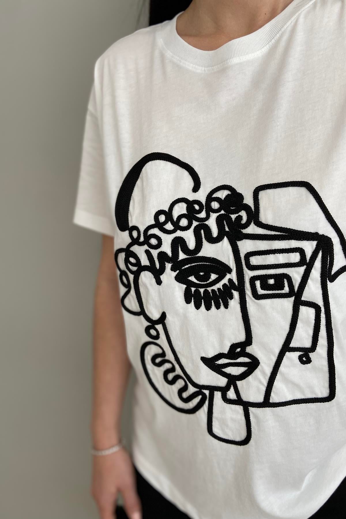NAKIŞLI TSHIRT