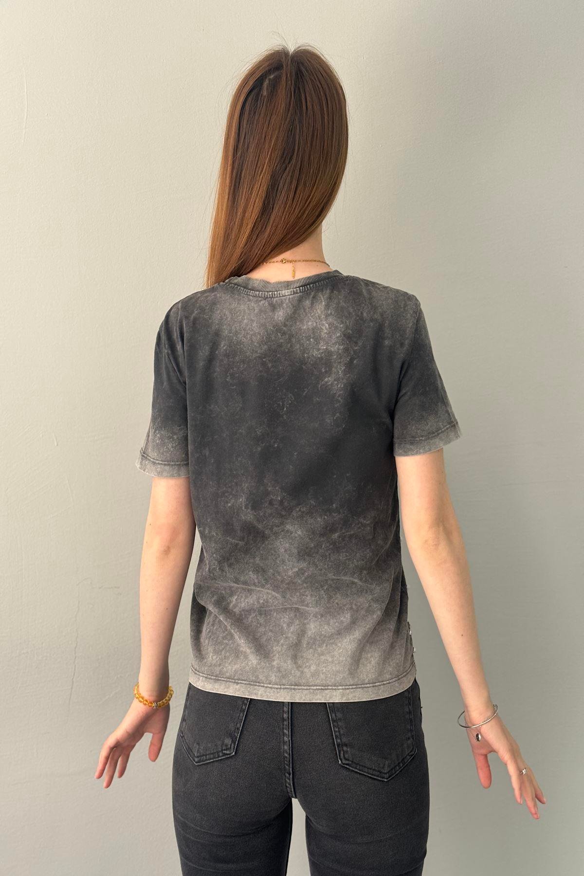 ÖNÜ PARLAK TAŞLI TSHIRT