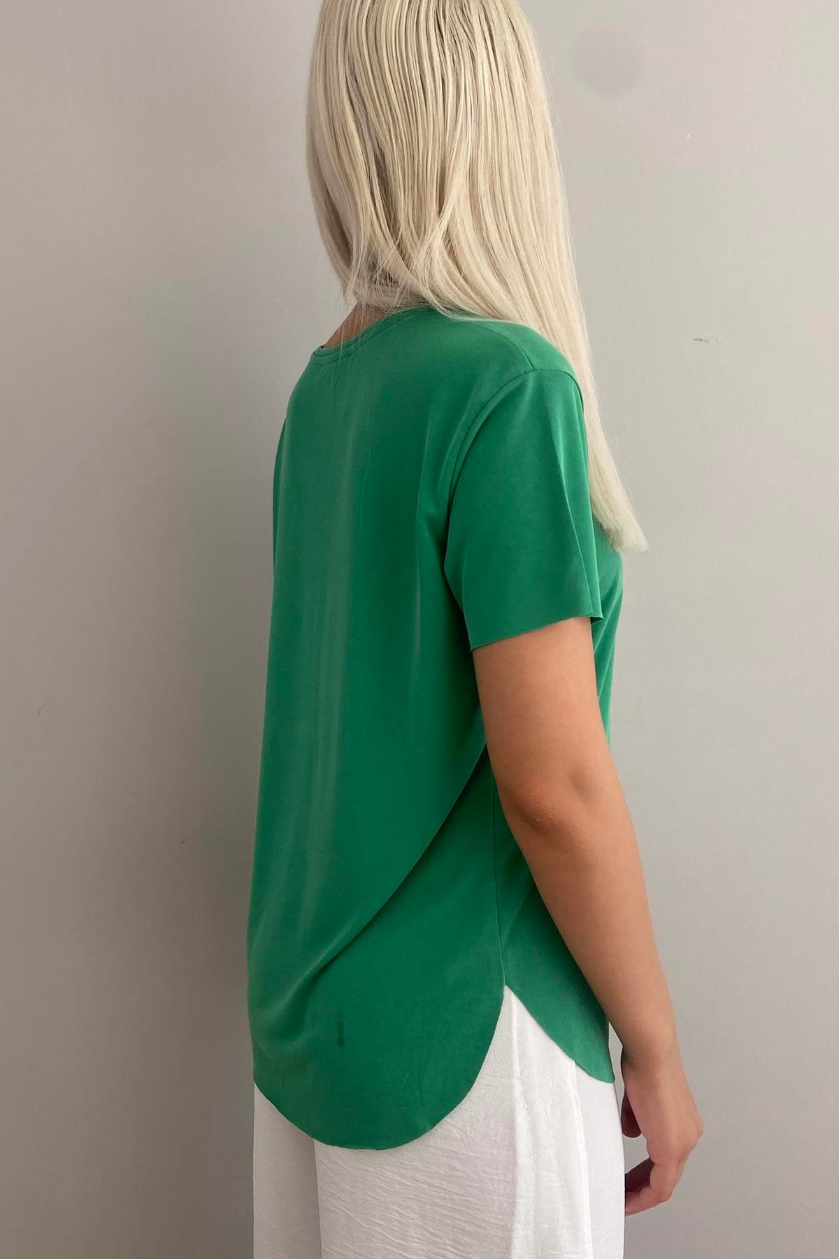 OYSHO BİSKLET YAKA TSHIRT