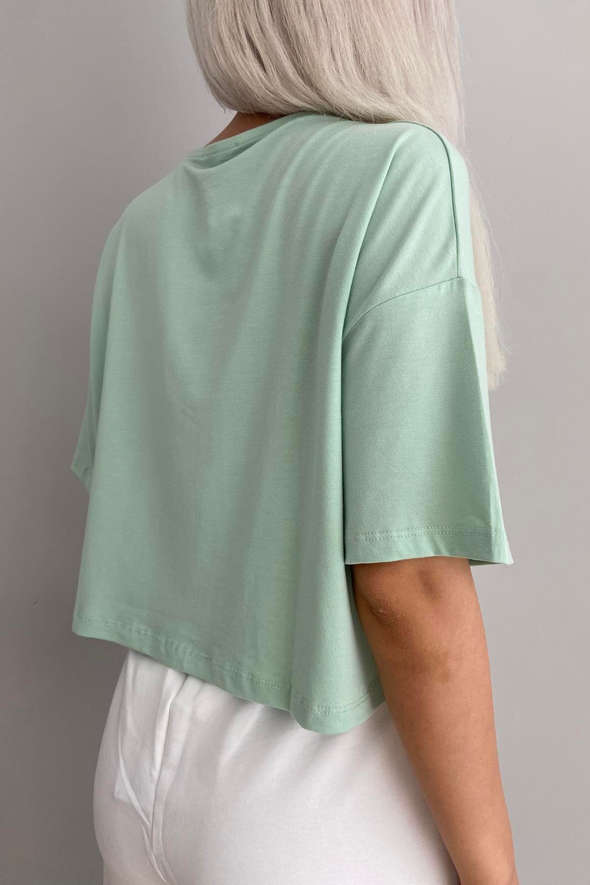 OYSHO CROP TSHIRT