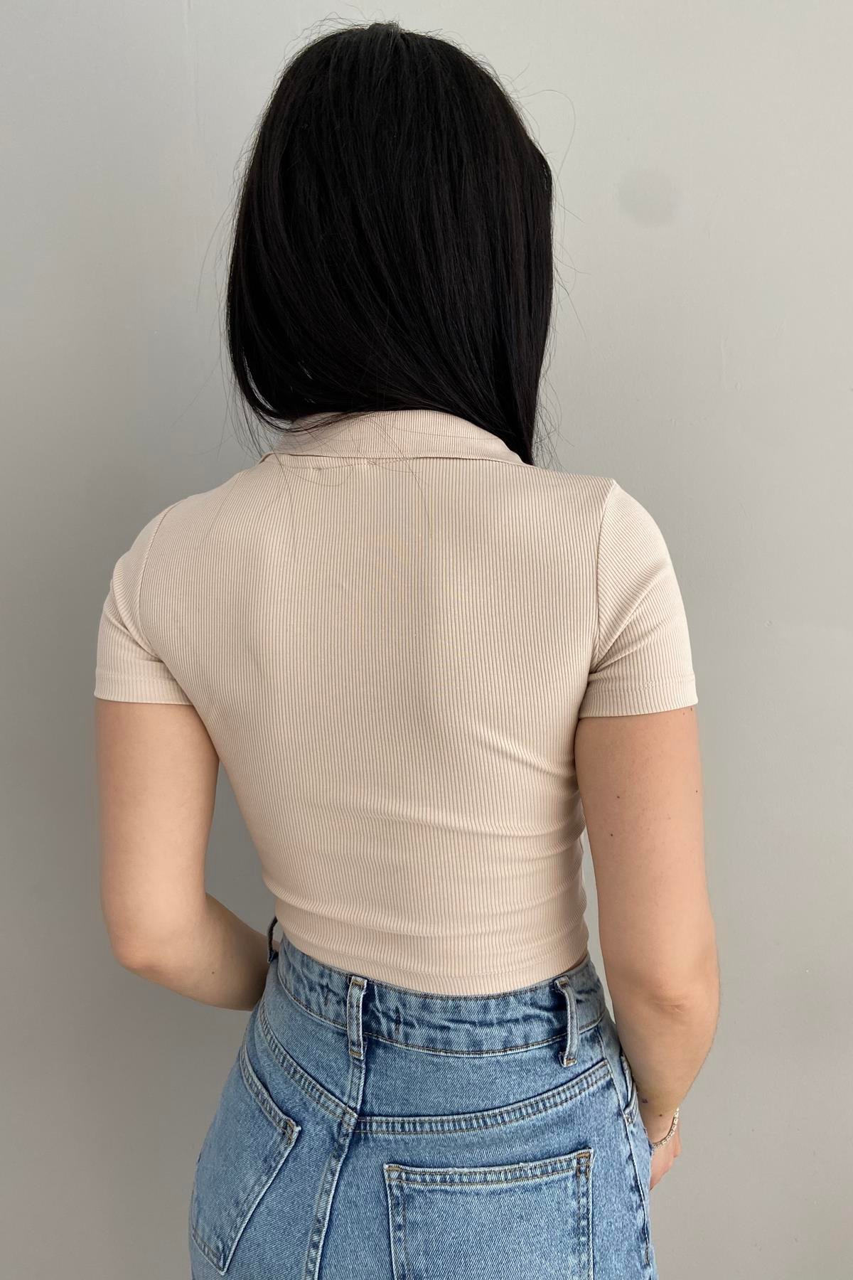 POLO YAKA CROP TSHIRT