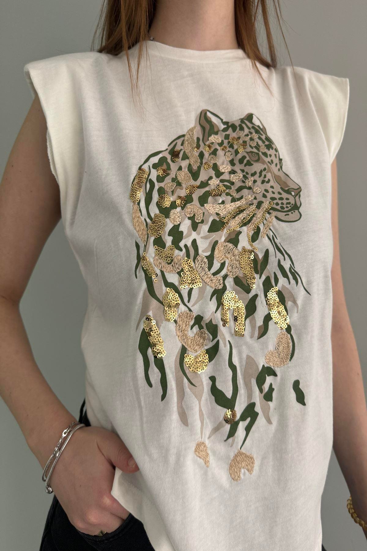 PUL VE BASKI DETAYLI VATKALI TSHIRT