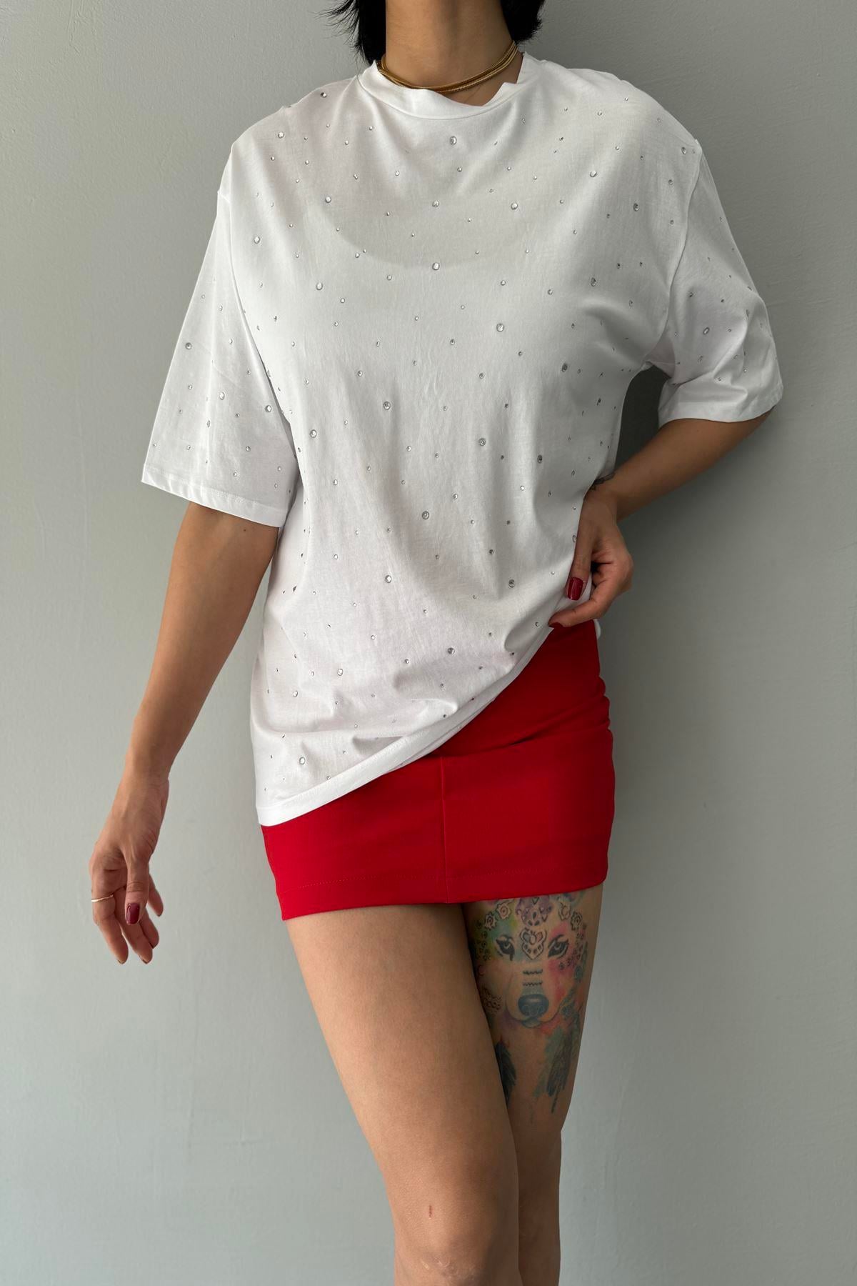 TAŞ BASKI DETAY TSHIRT