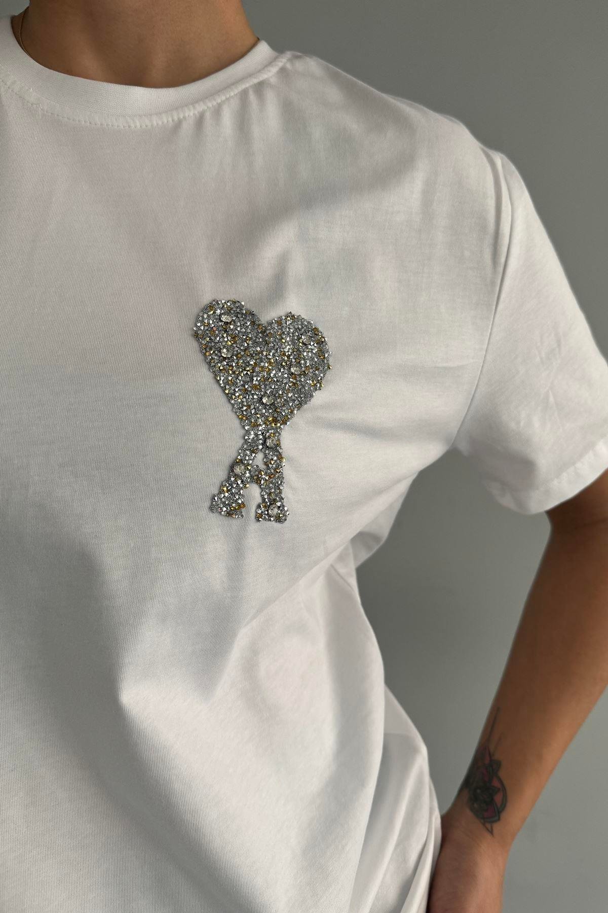TAŞ BASKI DETAYLI TSHIRT