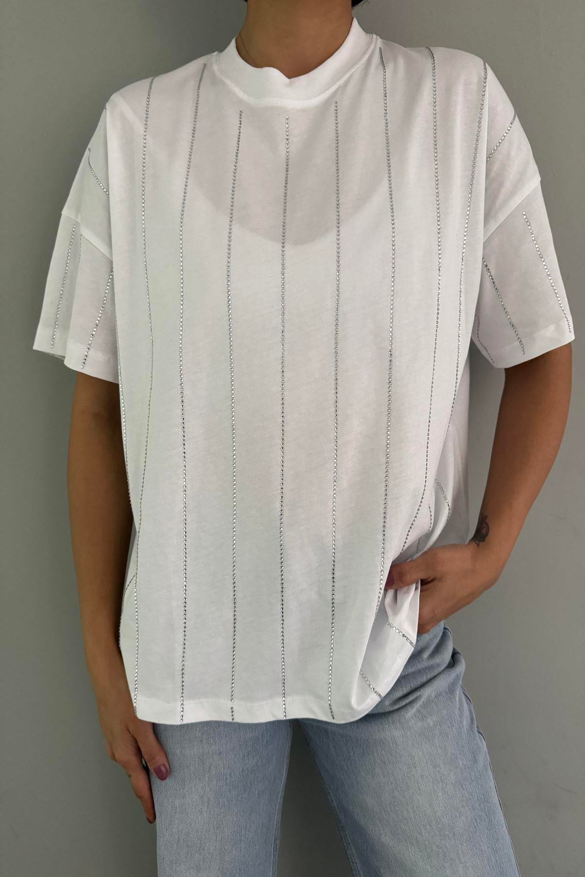 TAŞ DETAYLI TSHIRT