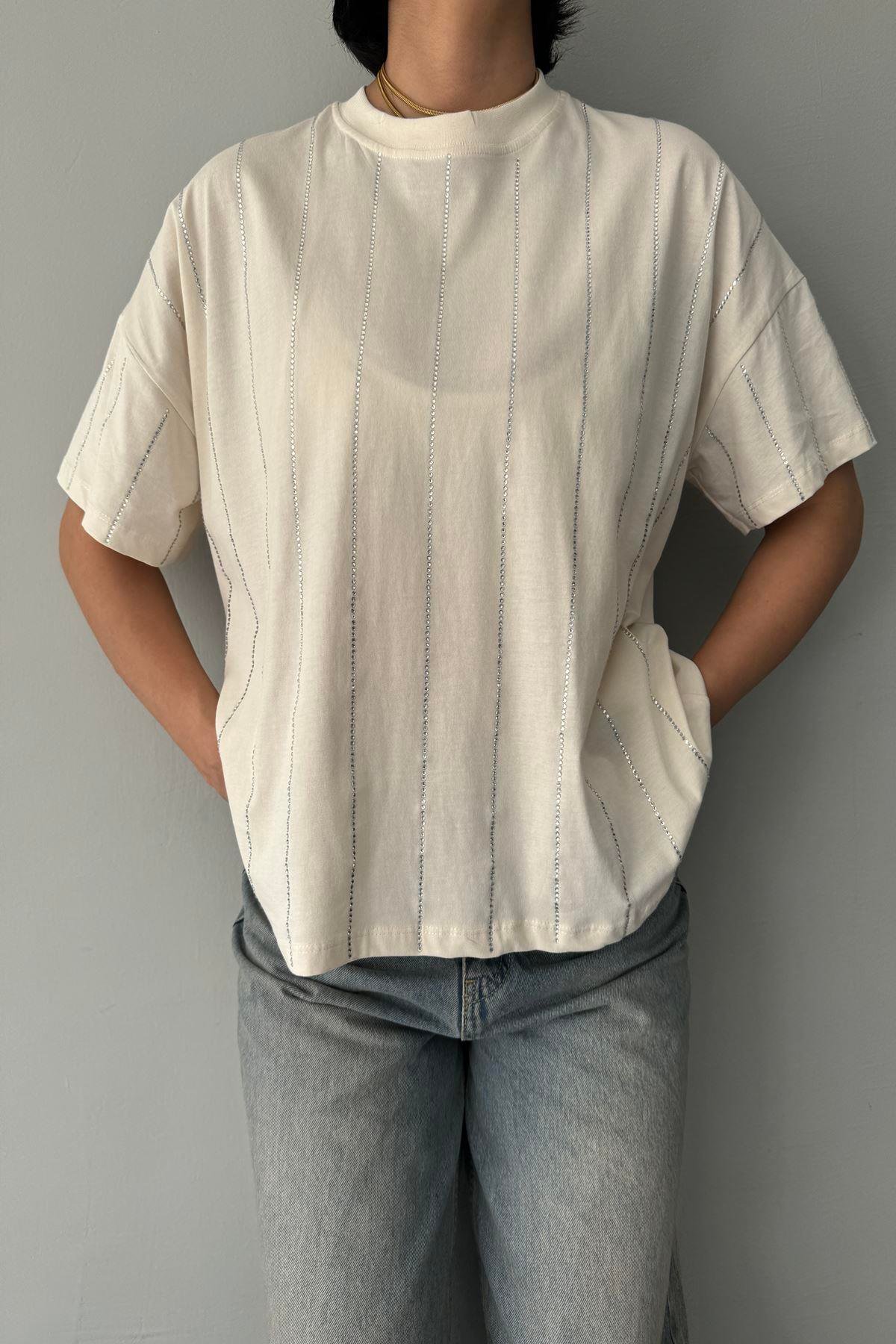 TAŞ DETAYLI TSHIRT