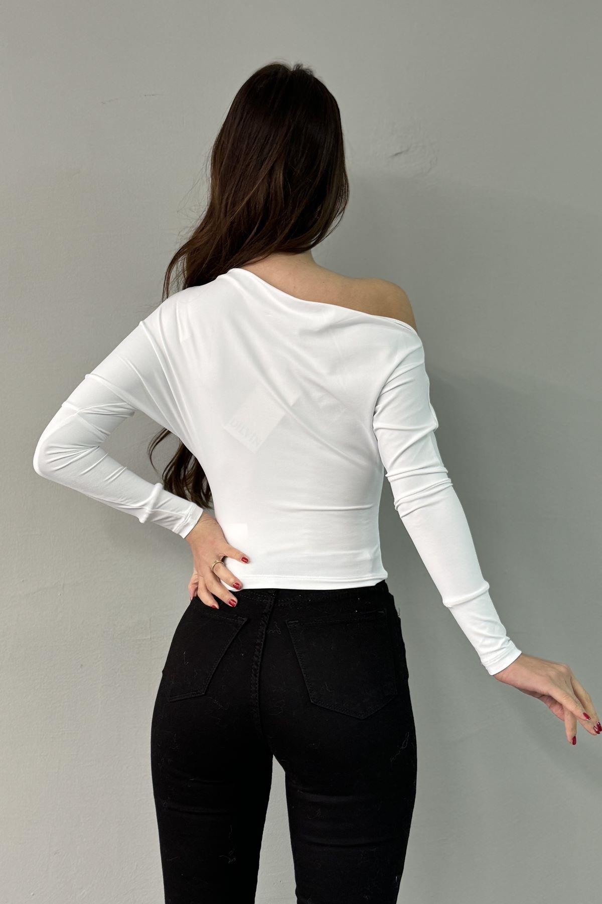 UZUN KOLLU ASİMETRİK TSHIRT