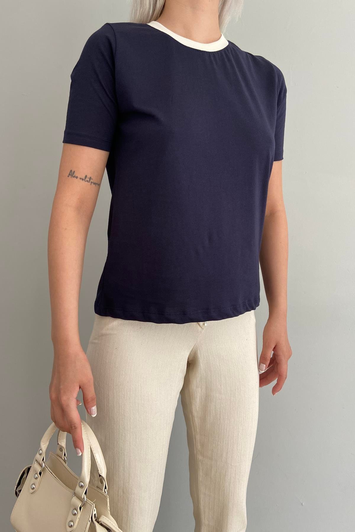 YAKA GARNİLİ TSHIRT