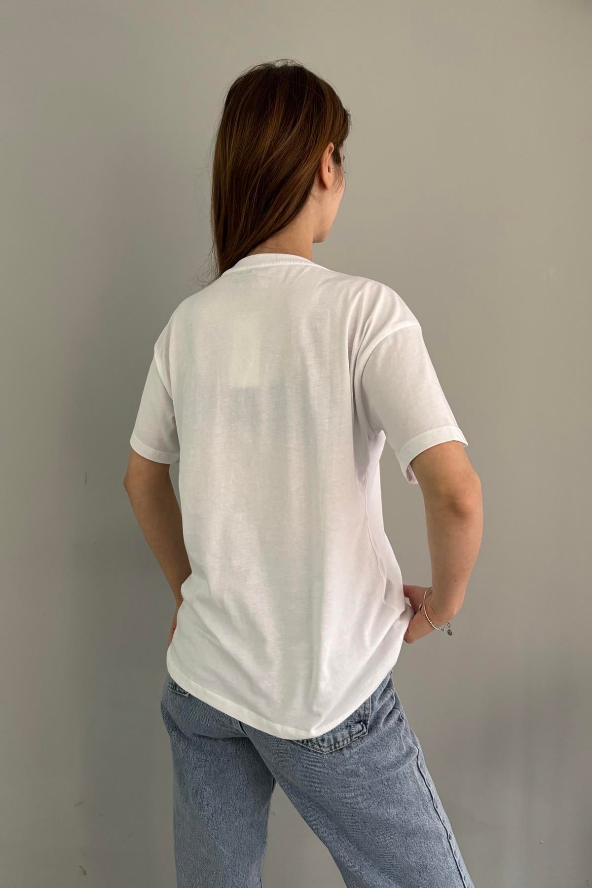 YAKASII TAŞLI TSHIRT
