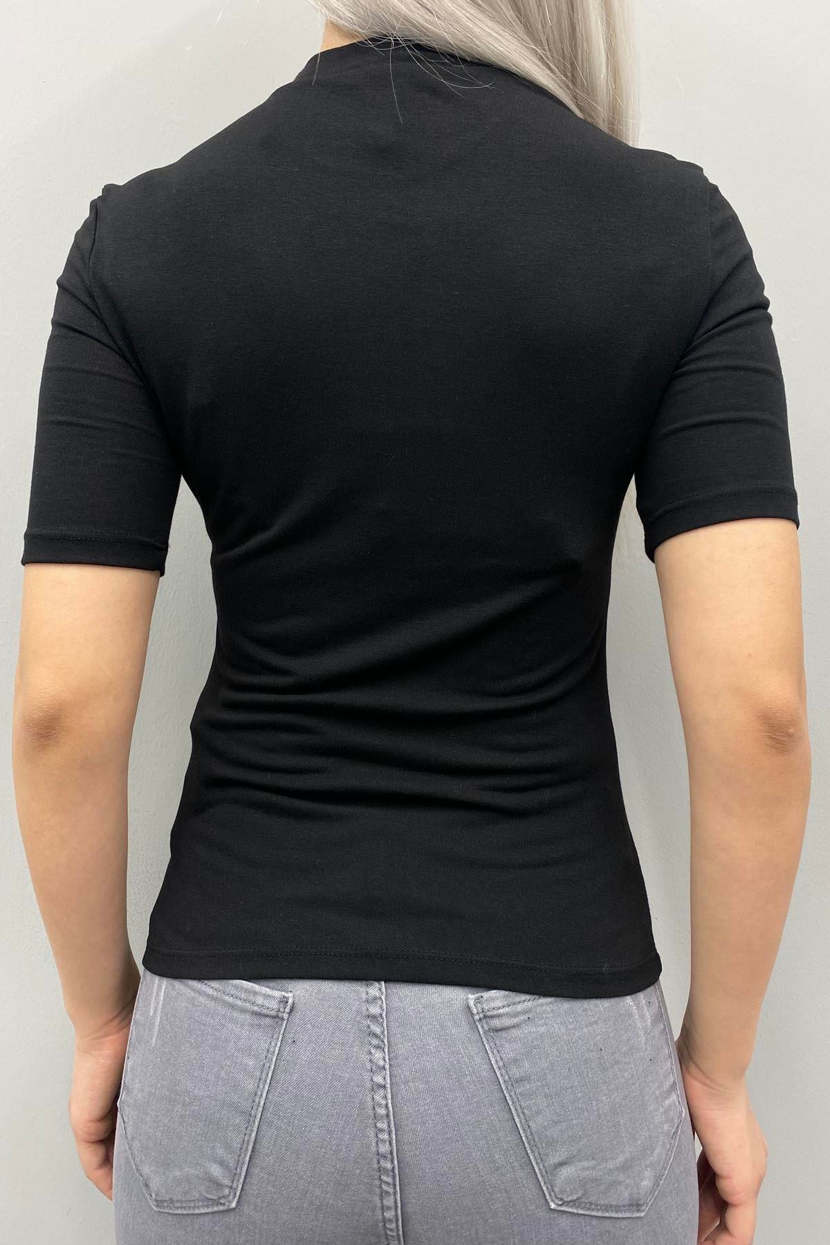 YÜKSEK YAKALI TSHIRT