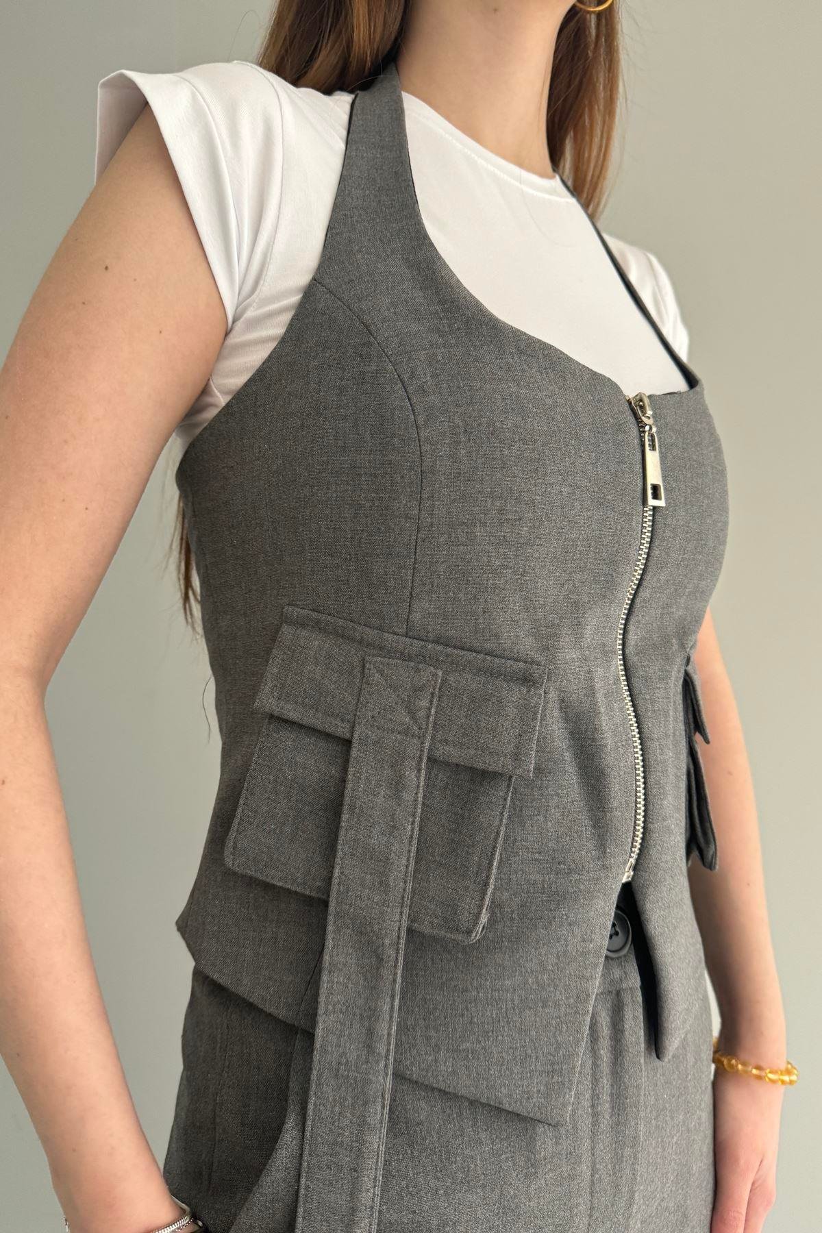 CEPLİ HALTER YAKA YELEK