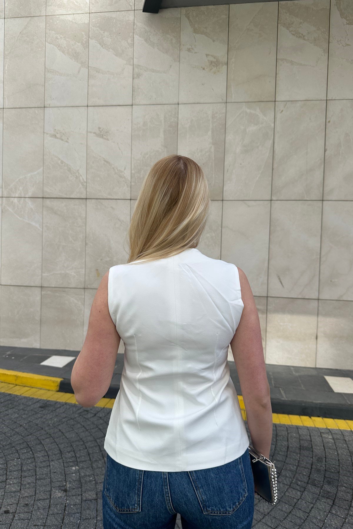 DÜĞMELİ ÖNÜ V KESİM YELEK