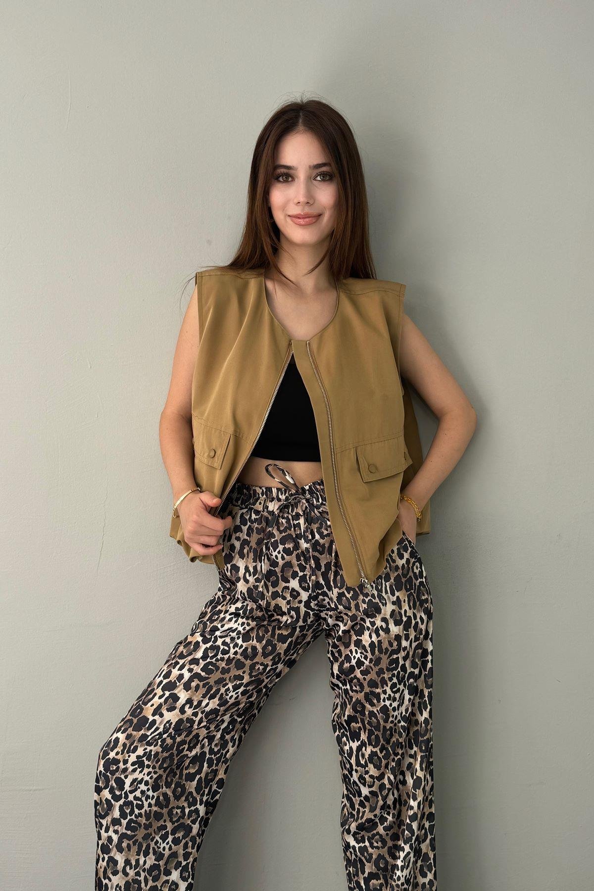 FERMUARLI CEP KAPAKLI YELEK