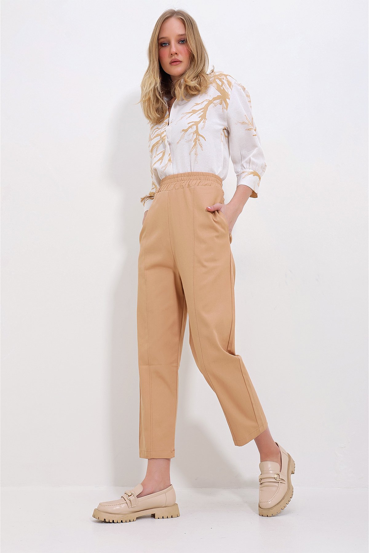 3 Cepli Beli Lastikli Önü Dikişli Gabardin Pantolon - Camel