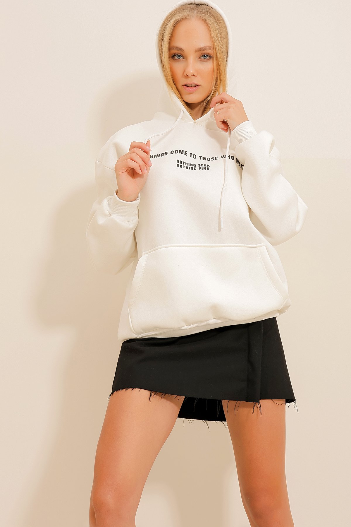 3 İplik Kapüşonlu İçi Şardonlu Ön Arka Baskılı Sweatshirt - Beyaz