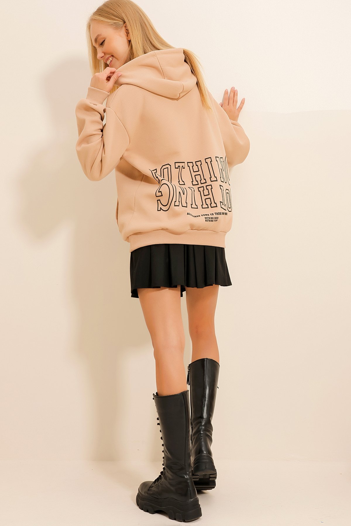 3 İplik Kapüşonlu İçi Şardonlu Ön Arka Baskılı Sweatshirt - Bej