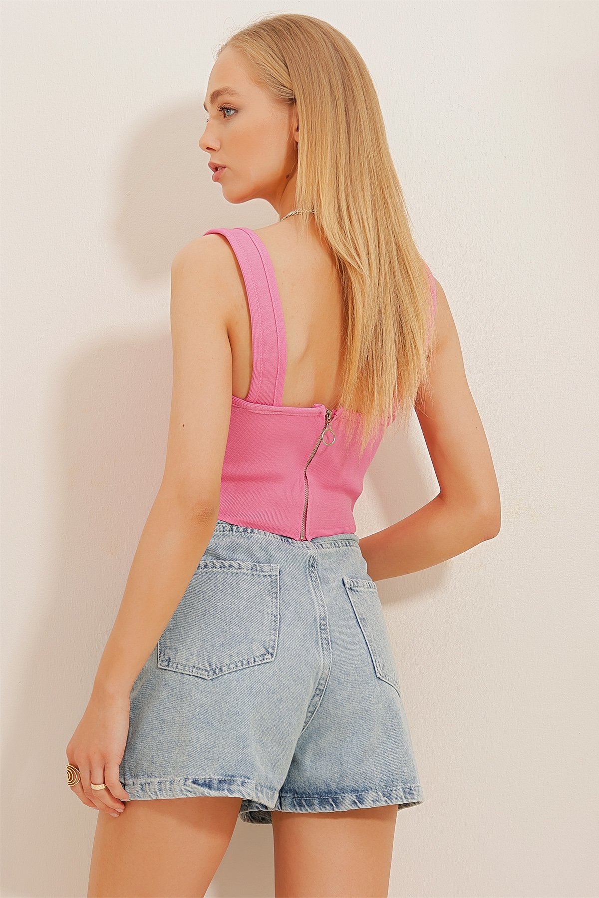 Arkası Fermuarlı Triko Crop Bluz - Pembe