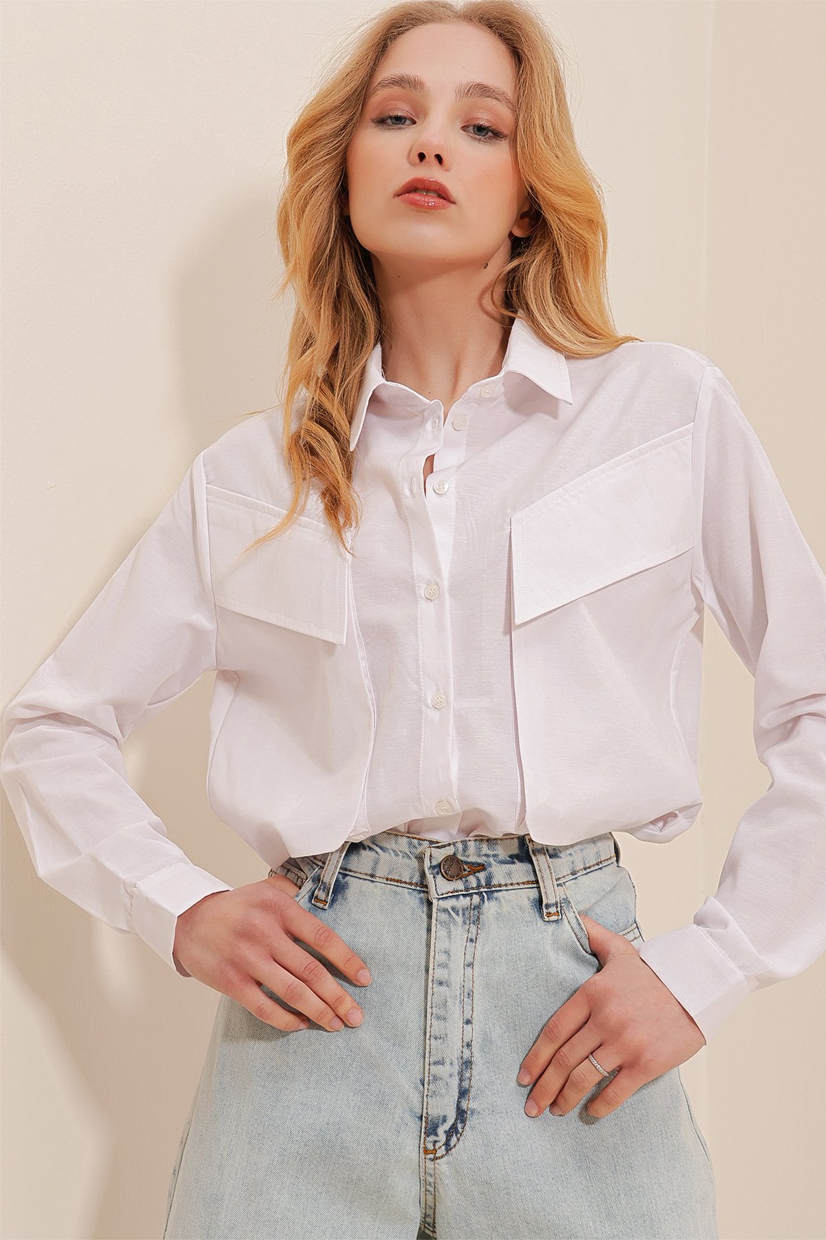 Asimetrik Cepli Oversize Poplin Gömlek - Beyaz