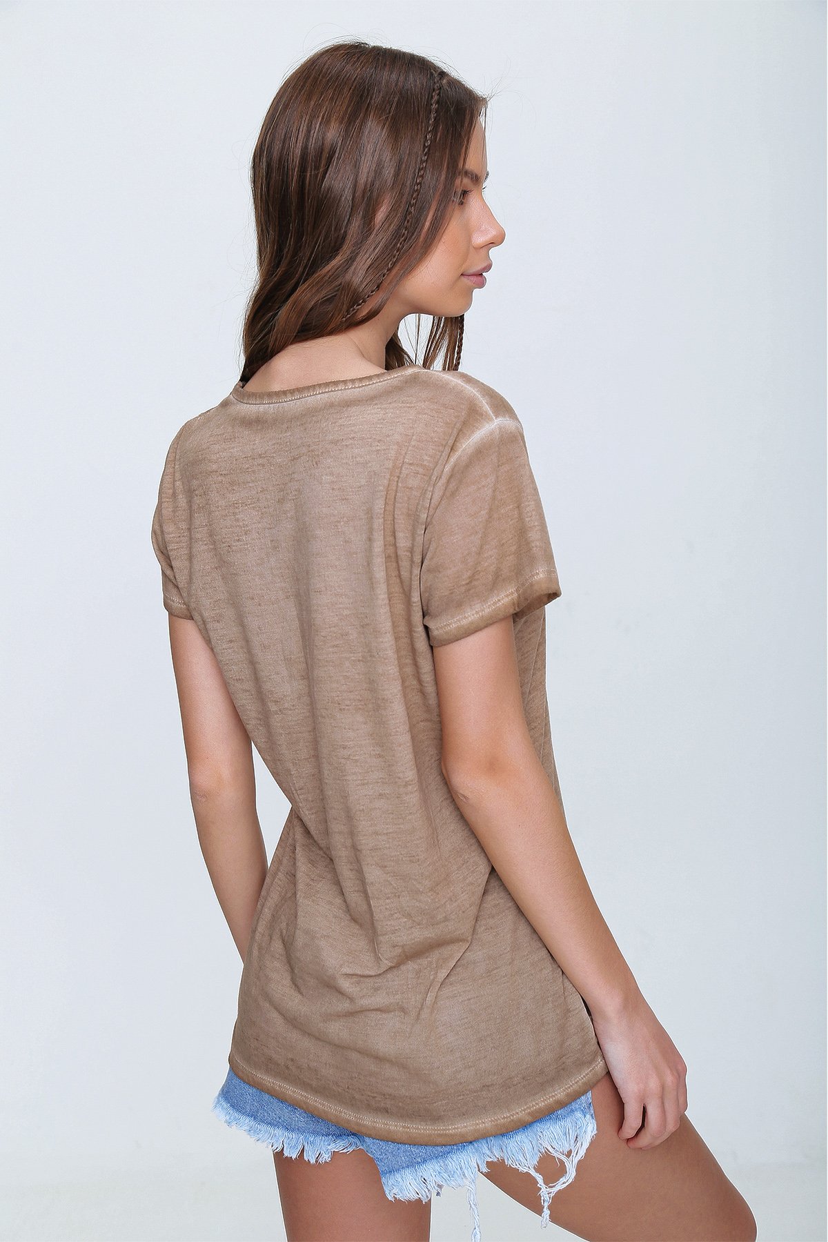 Askı Detaylı Yıkamalı T-Shirt - Koyu Bej