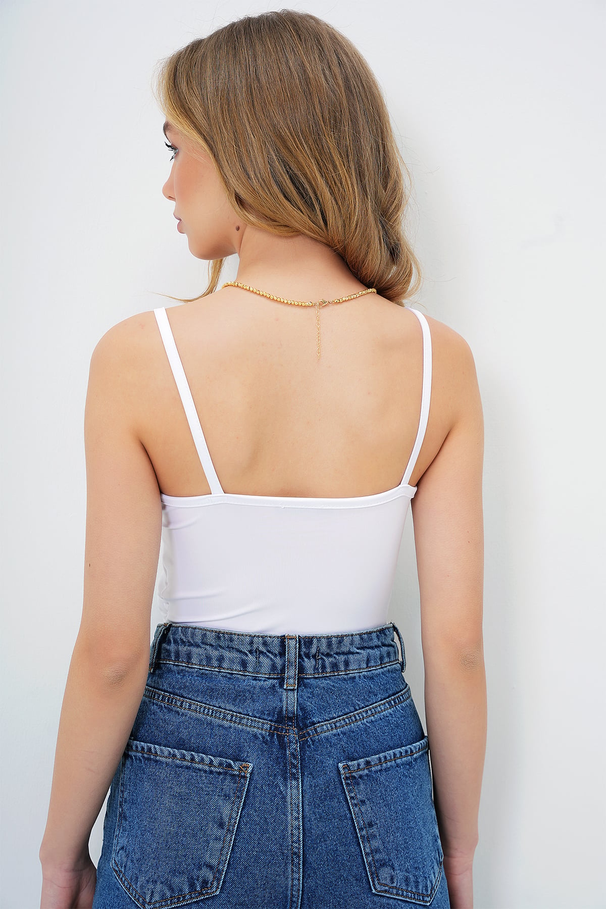 ASKILI DRAPE DETAYLI BODYSUIT - BEYAZ