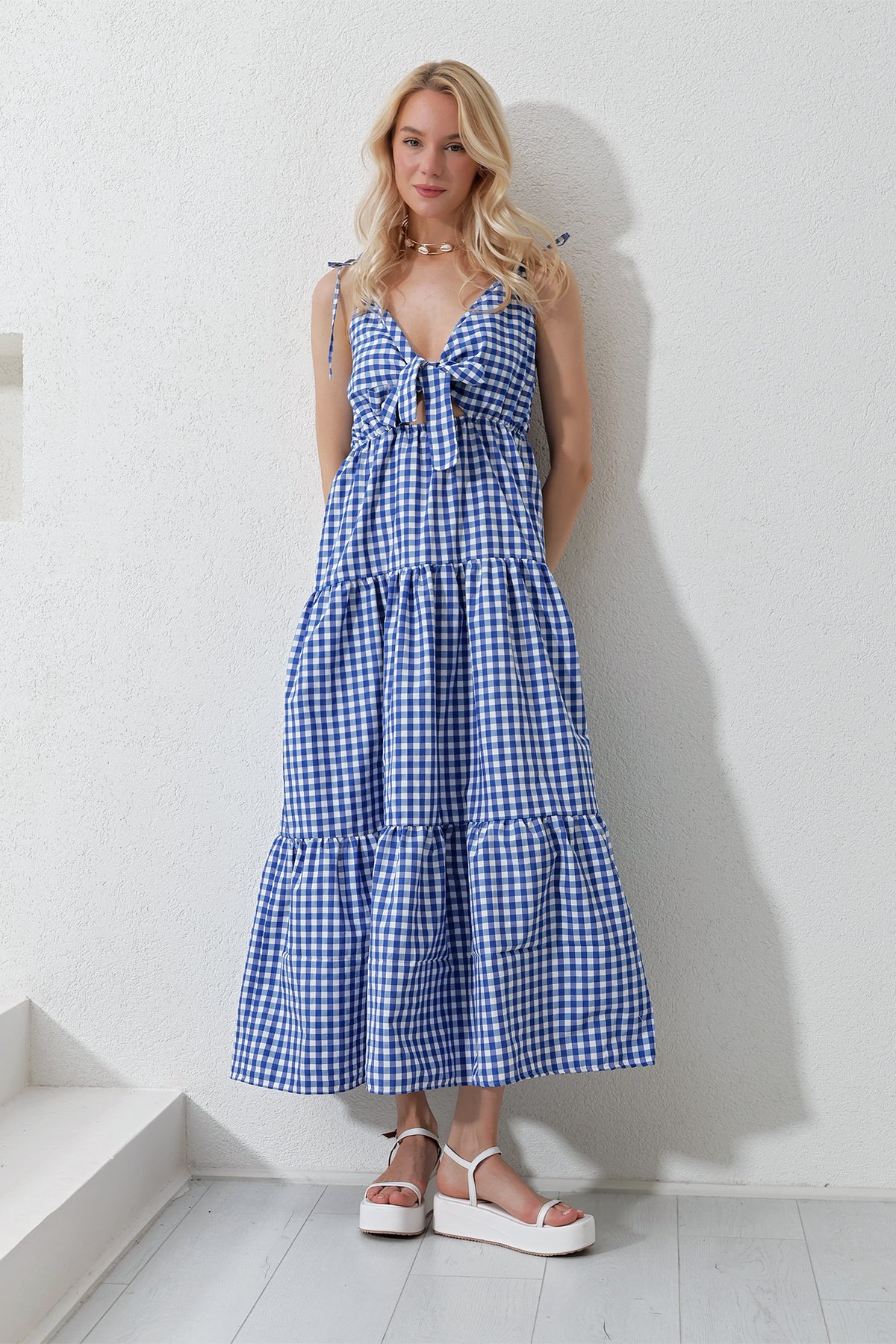 Askılı Kat Kat Volanlı Önü Bağcıklı Maxi Boy Poplin Dokuma Elbise - Saks