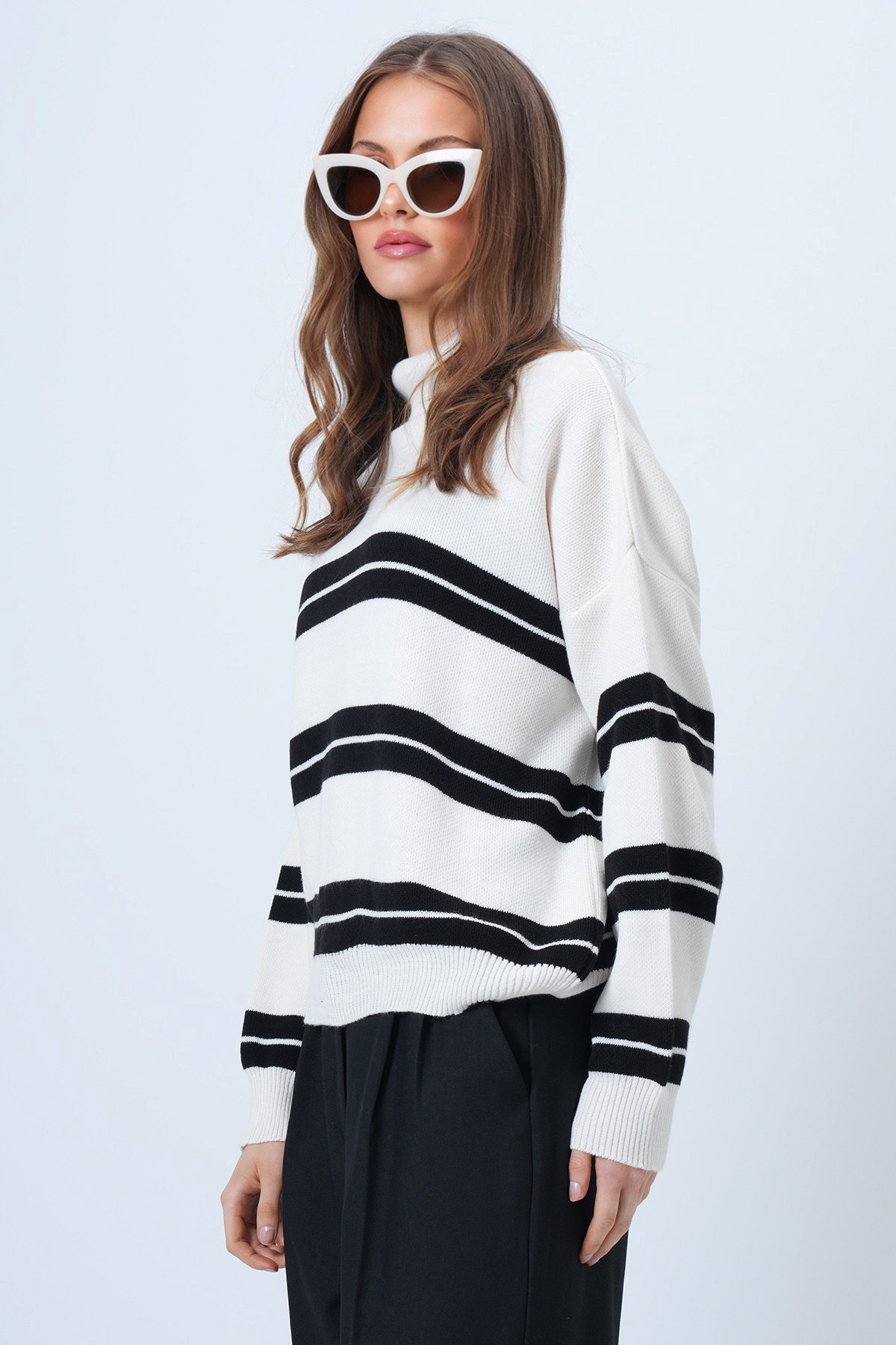 Balıkçı Yaka Kalom Çizgili Uzun Kollu Triko Kazak - BEYAZ