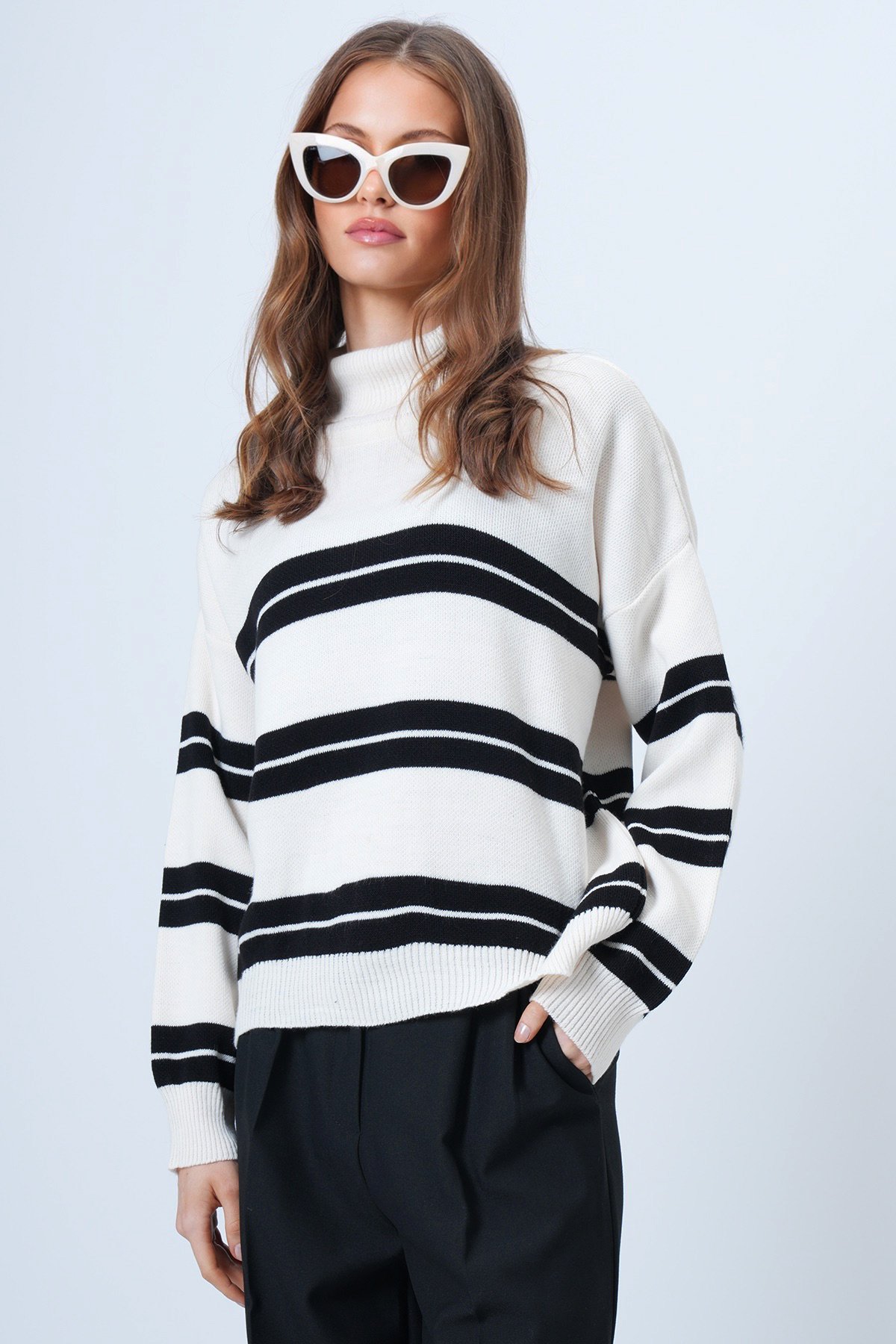 Balıkçı Yaka Kalom Çizgili Uzun Kollu Triko Kazak - BEYAZ