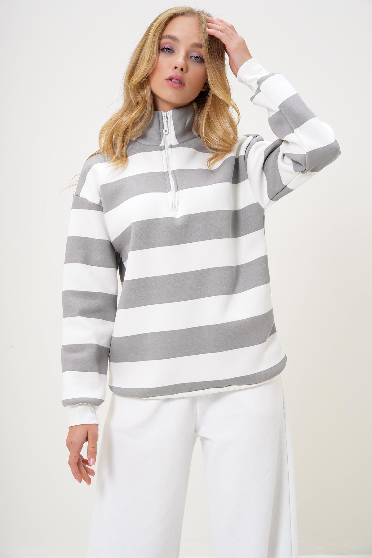 BALIKÇI YAKA ÖNÜ FERMUARLI ÇİZGİLİ ÜÇ İPLİK İÇİ ŞARDONLU KIŞLIK SWEATSHIRT - GRİ
