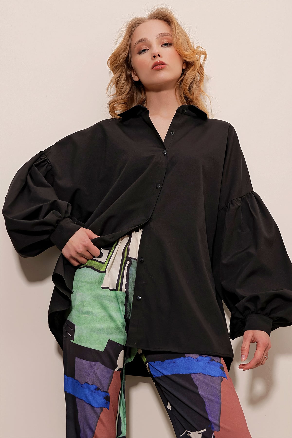 Balon Kol Oversize Poplin Dokuma Gömlek - Siyah