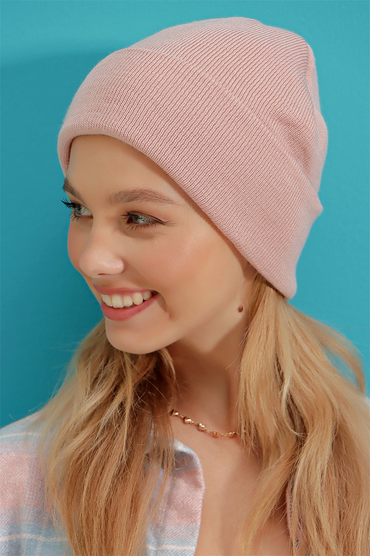 Basic Bere - Pudra Pembe