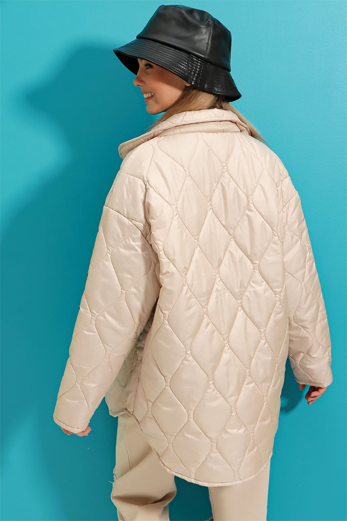 Bebe Yaka Astarlı Cepli Kapitone Mont - Bej