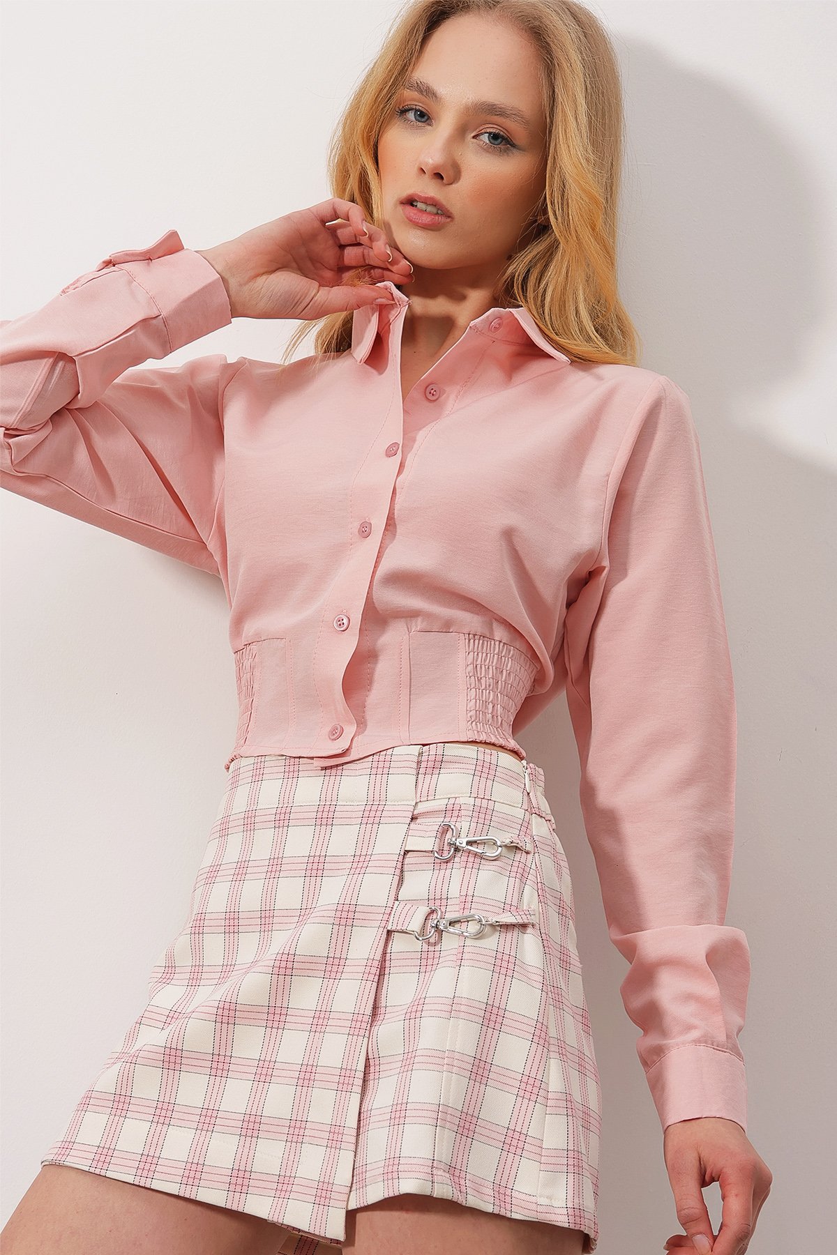 Beli Gipeli Crop Poplin Gömlek - Pembe