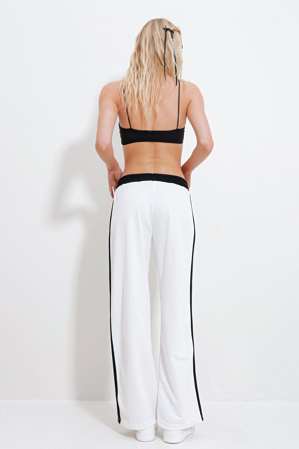 Beli Lastikli Çift Şeritli Pazalazzo Eşofman Altı - Beyaz