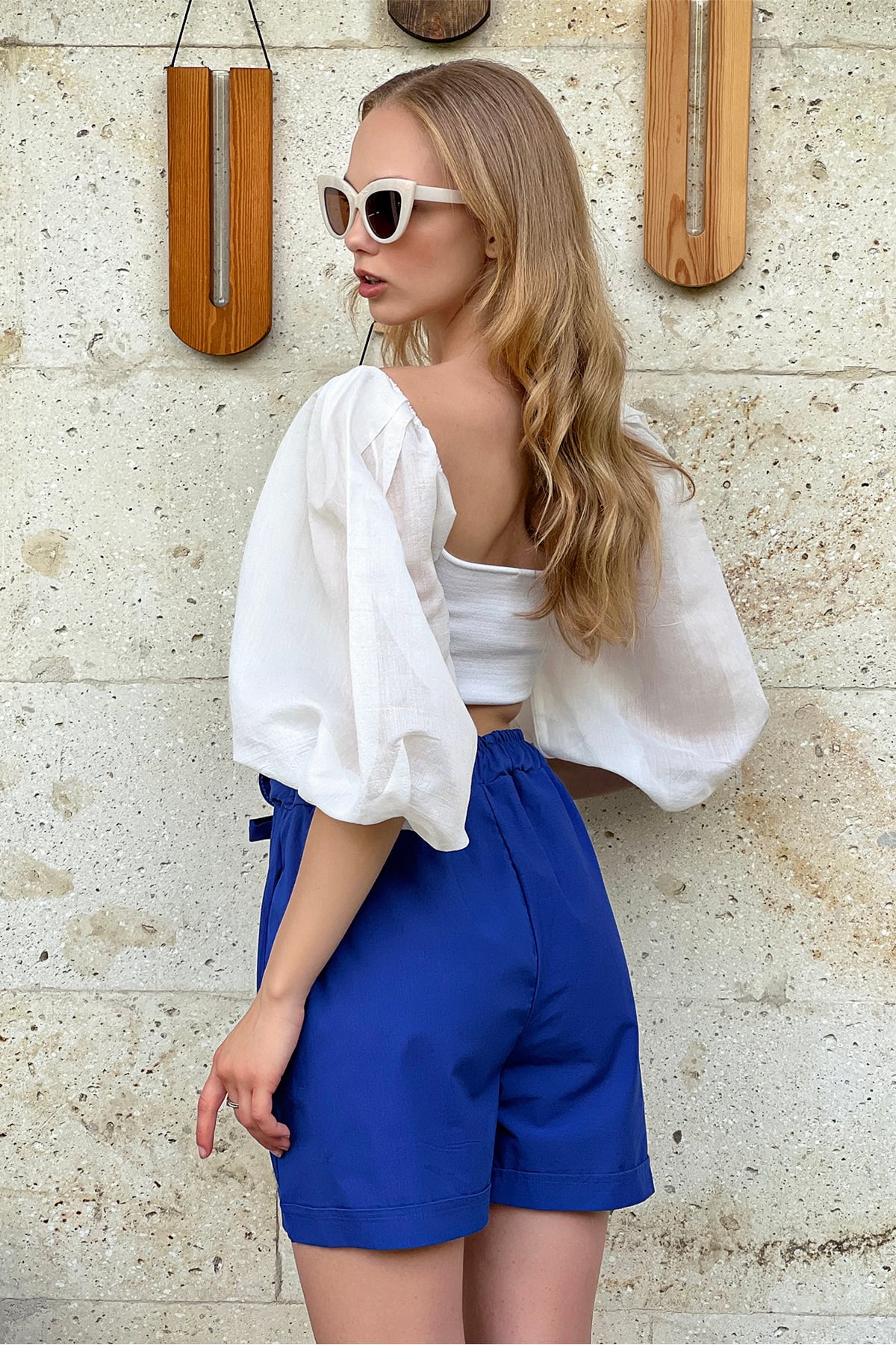Beli Lastikli Kemerli Çift Cep Duble Paça Carrot Gabardin Şort - Saks