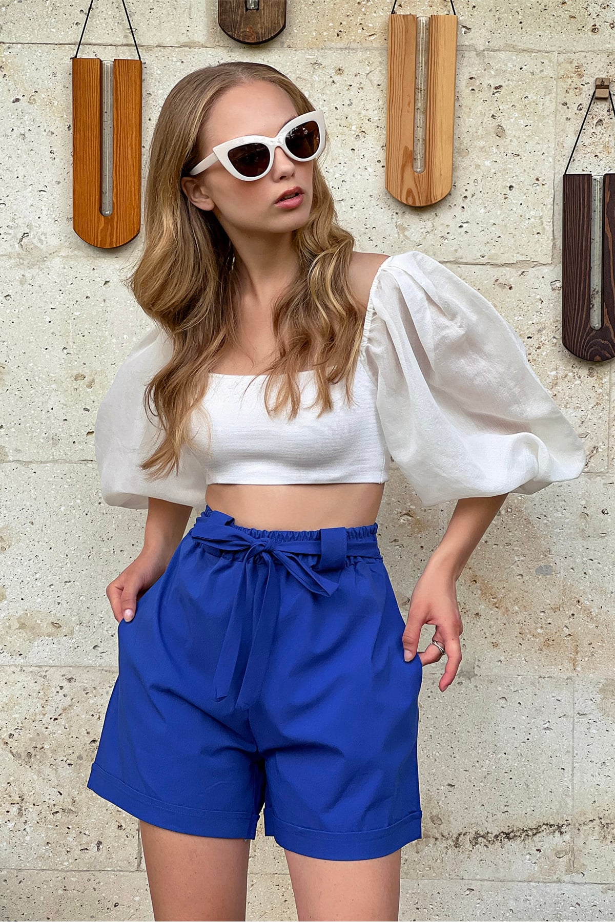 Beli Lastikli Kemerli Çift Cep Duble Paça Carrot Gabardin Şort - Saks