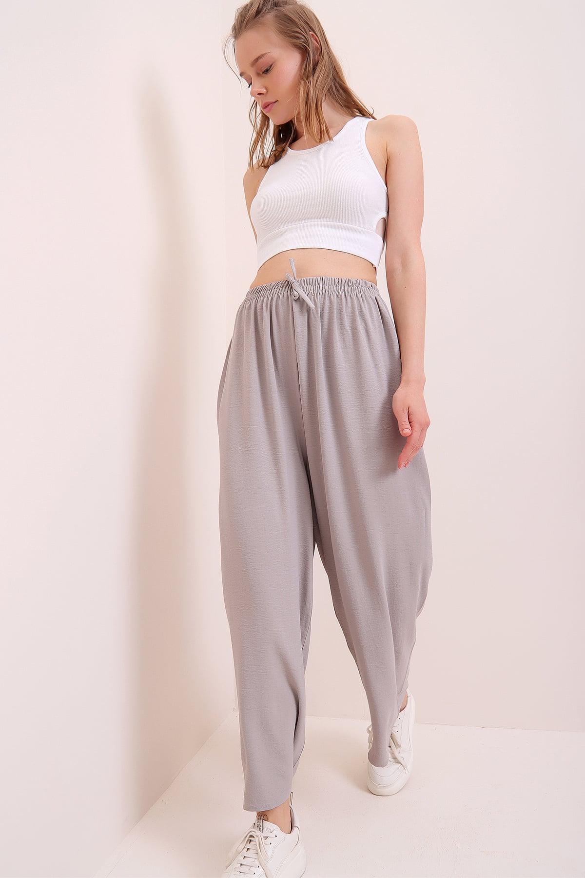 Beli Lastikli Rahat Kesin Aerobin Pantolon - Gri
