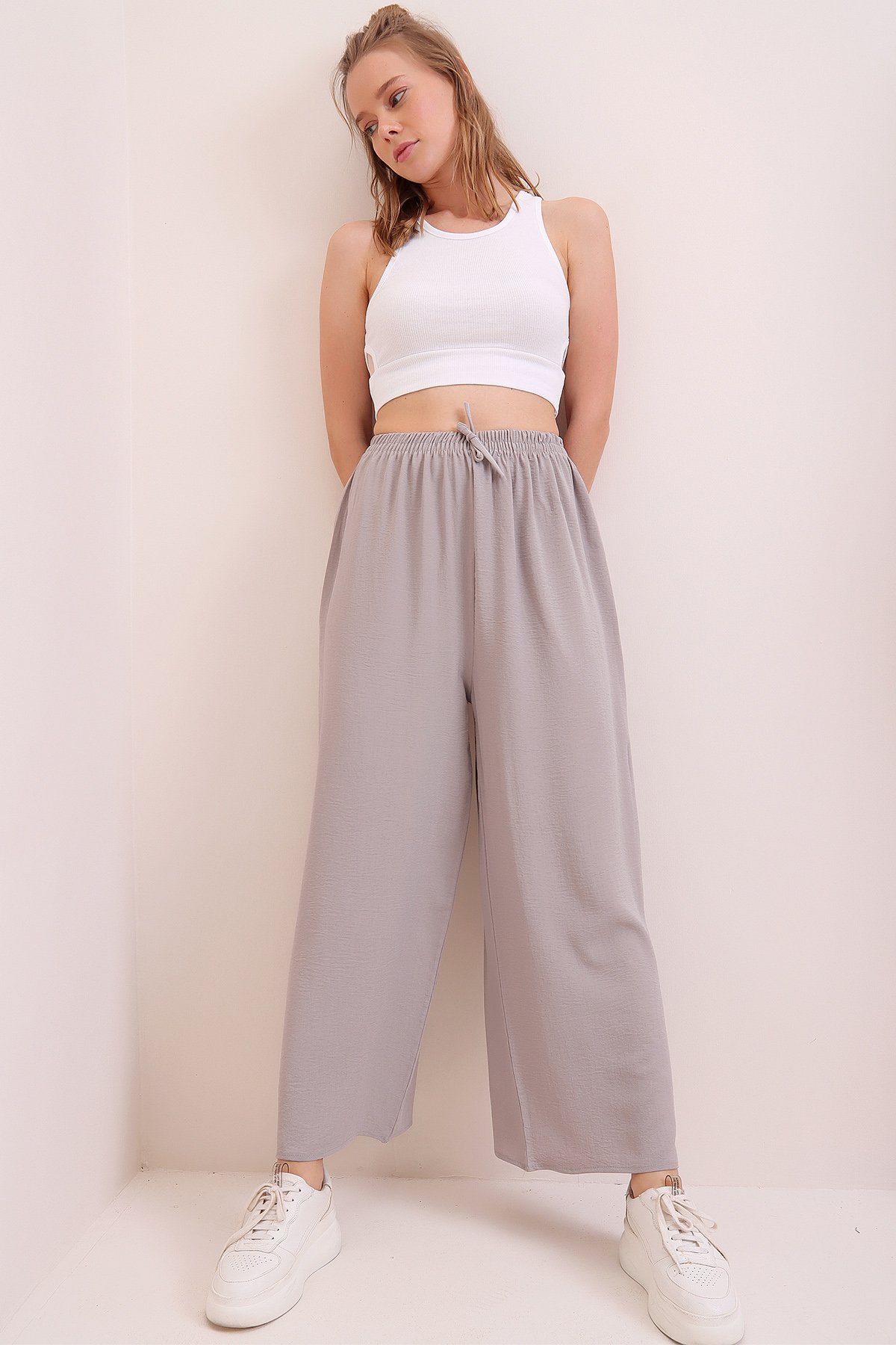 Beli Lastikli Rahat Kesin Aerobin Pantolon - Gri