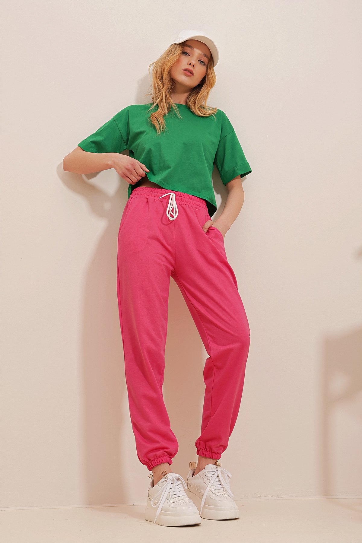 Beli Ve Paçası Lastikli Basic Eşofman Altı - FUŞYA