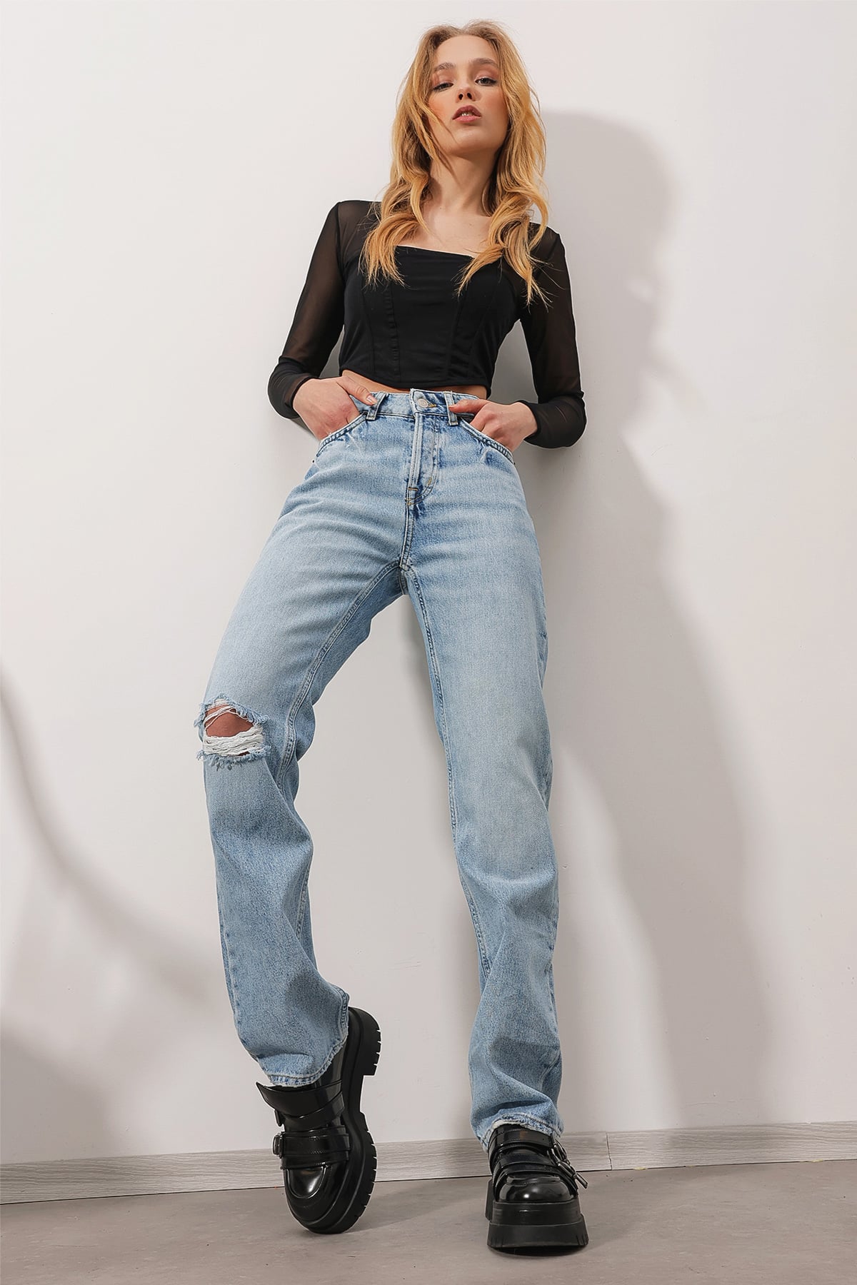 Beş Cepli Yüksek Bel Dizi Yırtıklı Wide Leg Jean Pantolon - Mavi