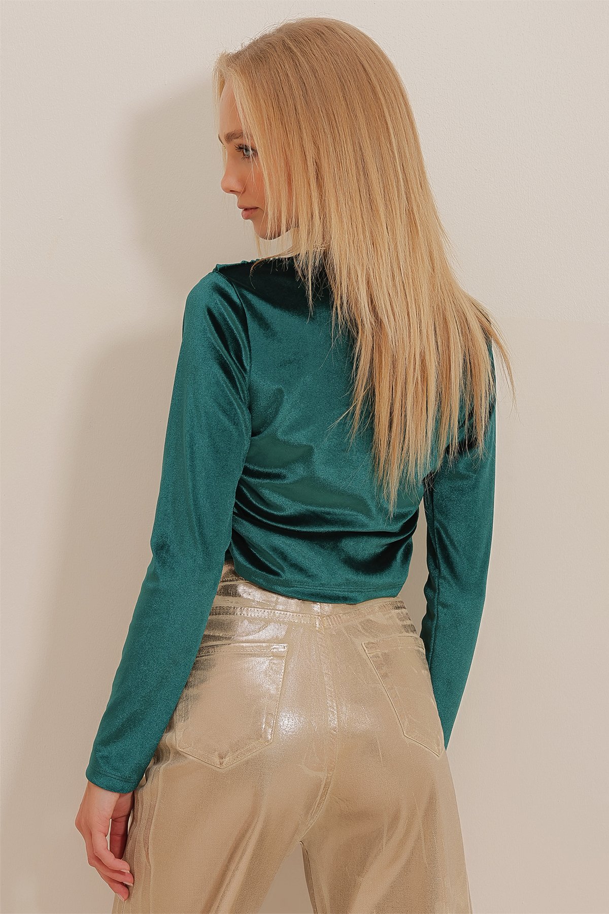 Bisiklet Yaka Anvelop Kadife Crop Bluz - Yeşil