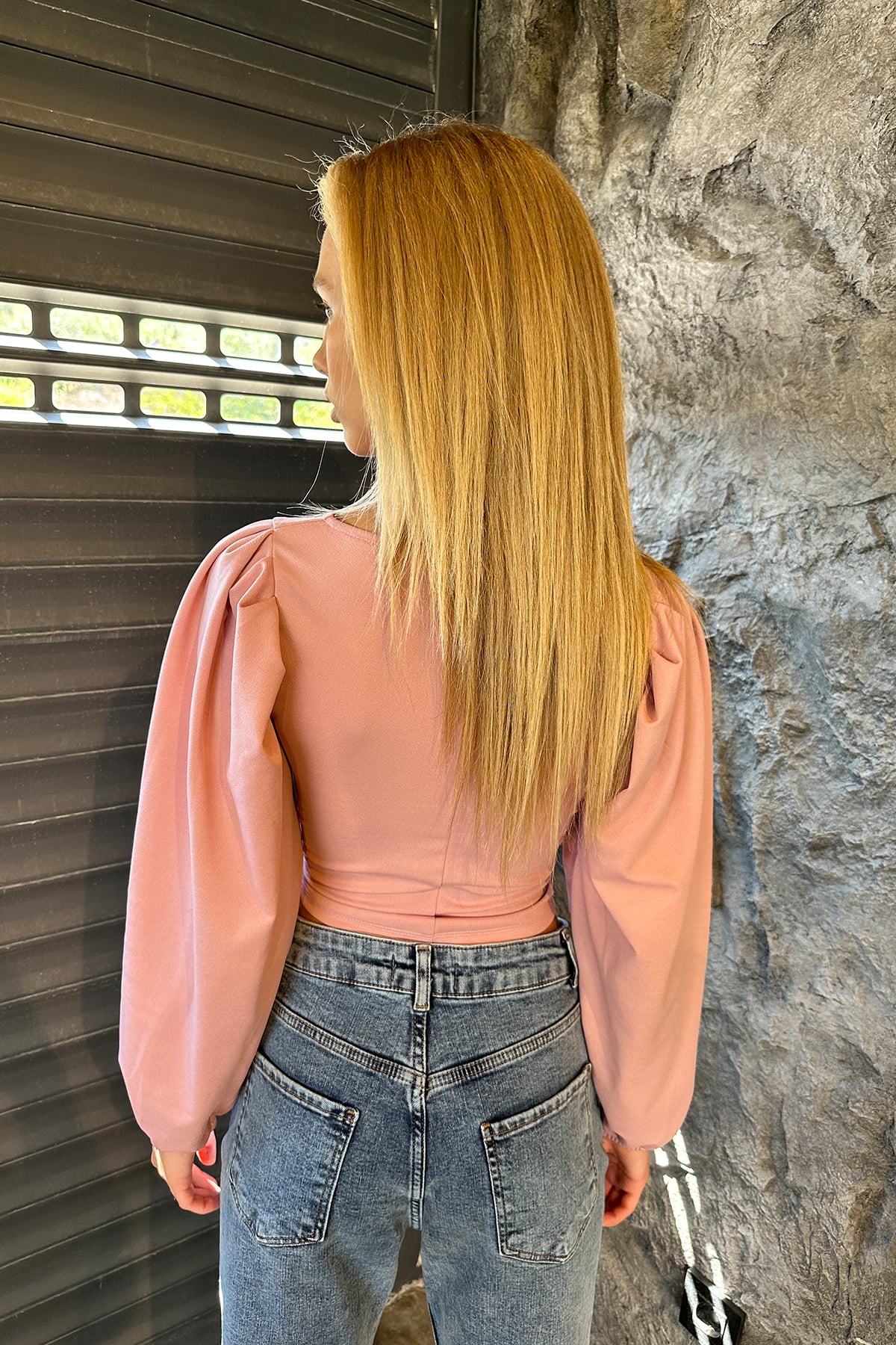 Bisiklet Yaka Balon Kol Kuş Gözü Detaylı Örme Crop Bluz - Pudra Pembe